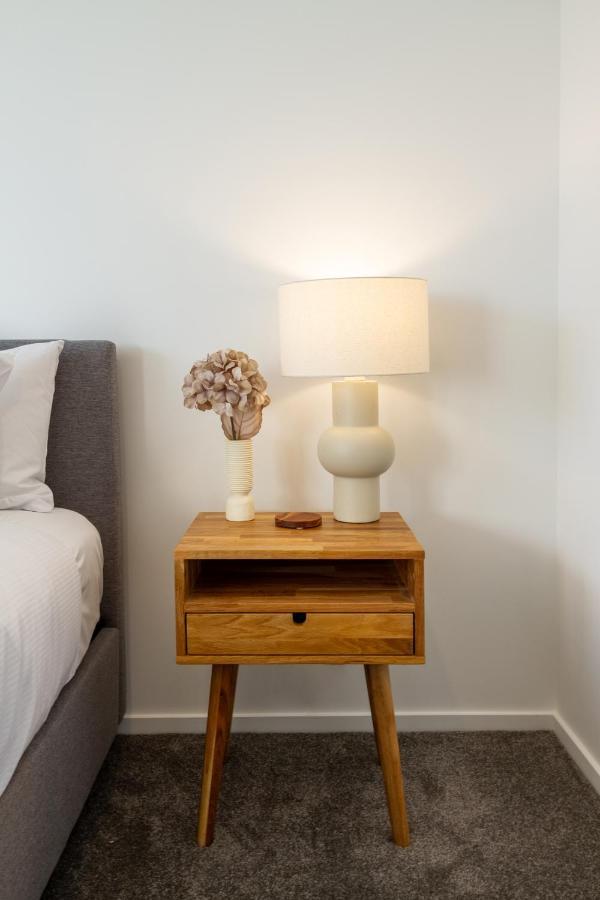 Nature'S Haven 2 Bed 2 Bath W/Carpark Christchurch Exterior photo